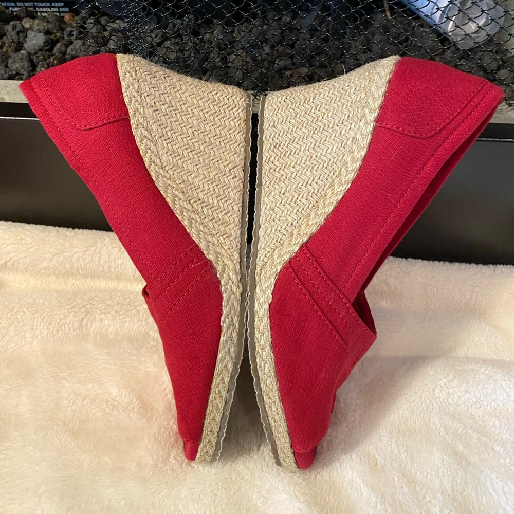 ✨SKECHERS WOMEN’S ESPADRILLE WEDGES